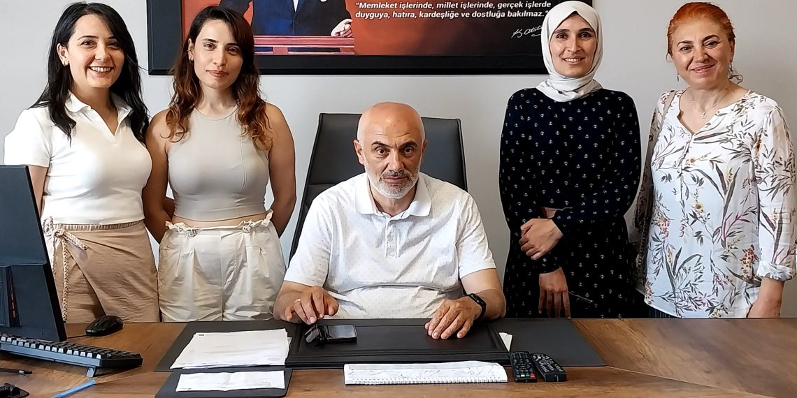 “İki Dilli Öyküler” ile Hazırlıkları Bakırköy Özyazıcı Sağır Okulundayız!